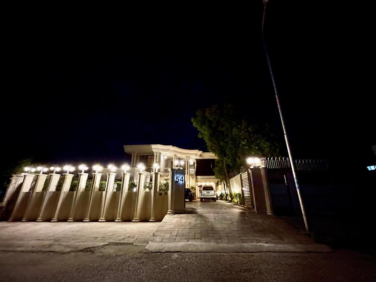 Shelton Guest House Islamabad Exterior photo