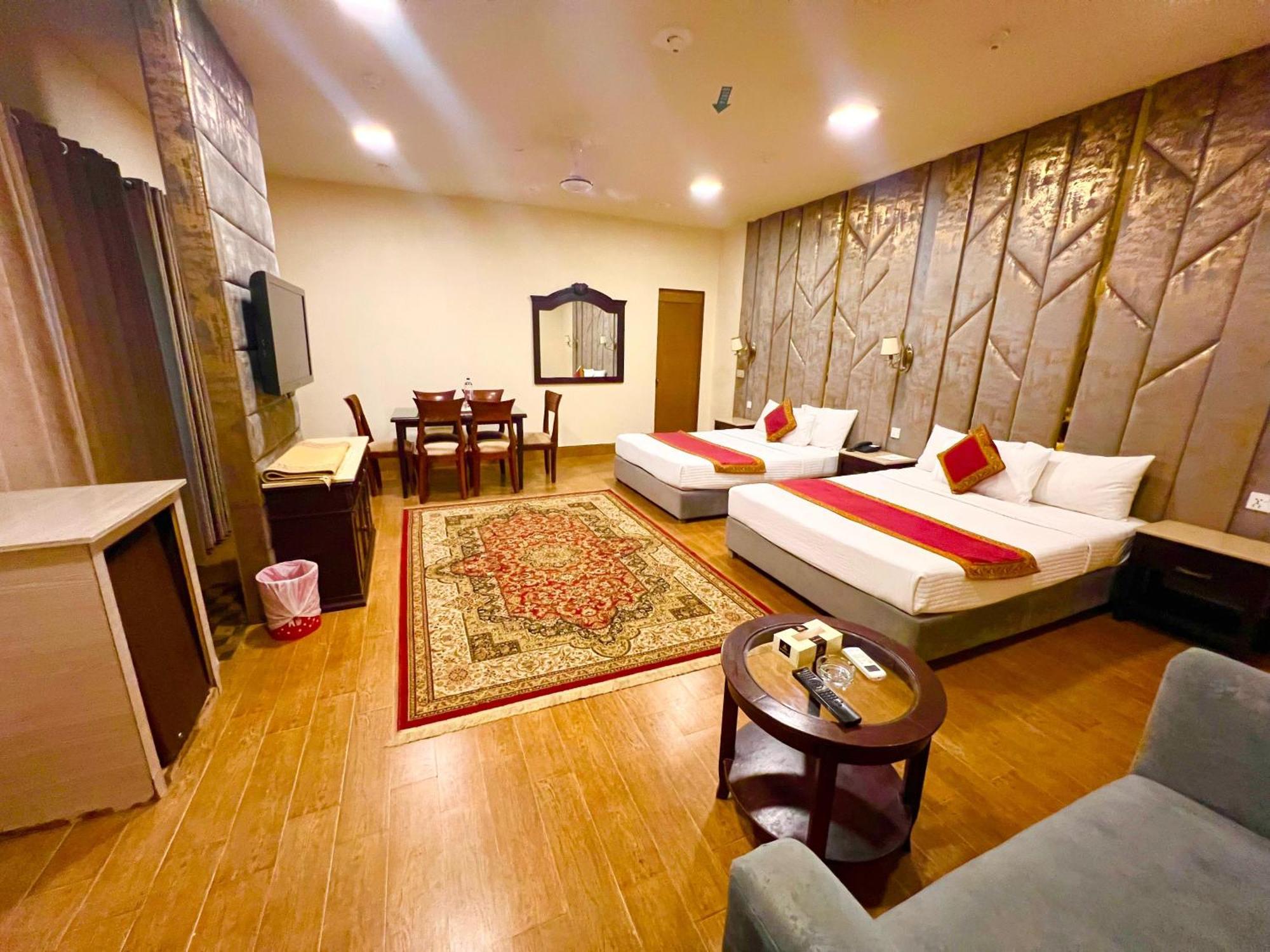 Shelton Guest House Islamabad Exterior photo