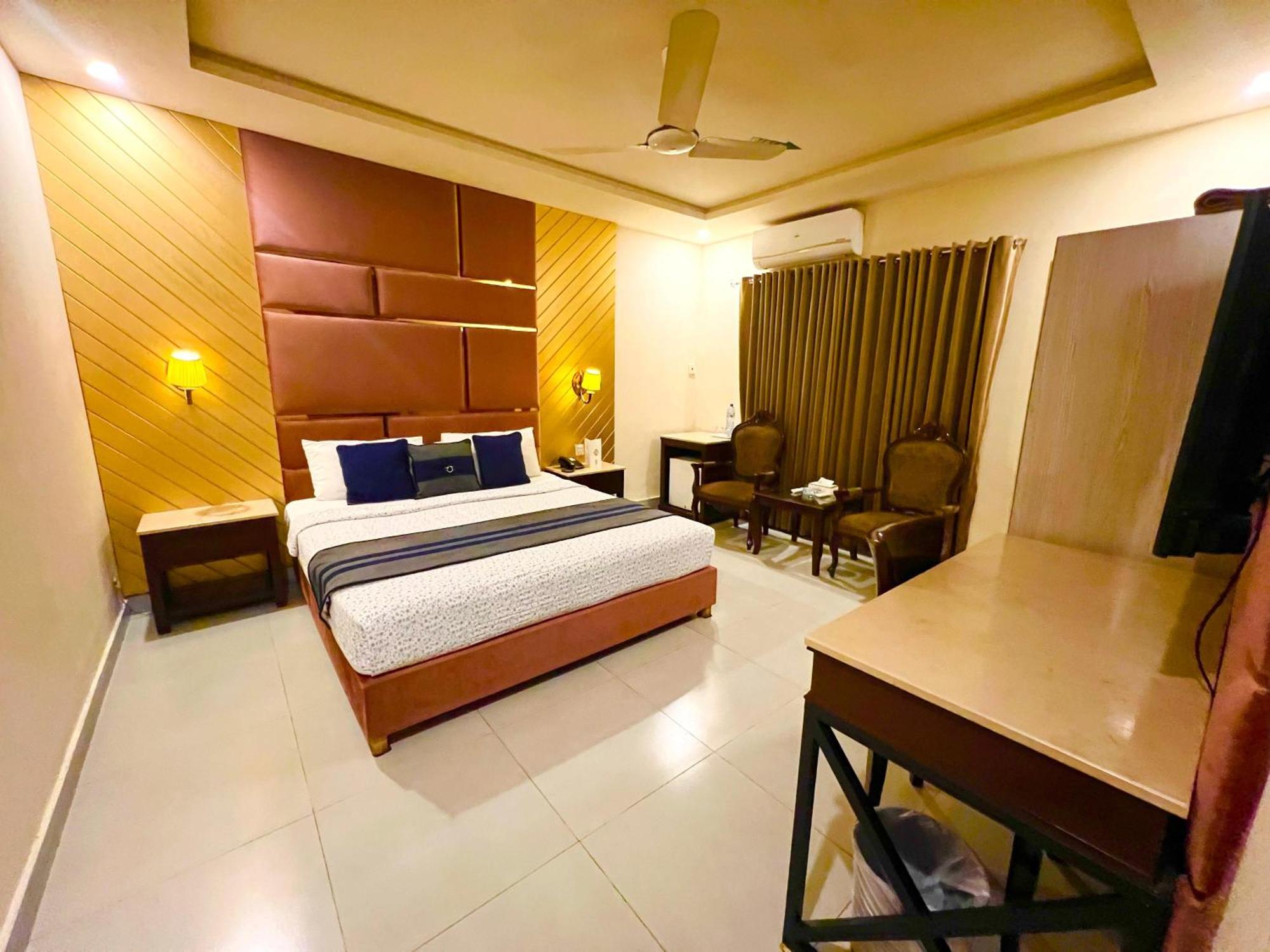 Shelton Guest House Islamabad Exterior photo